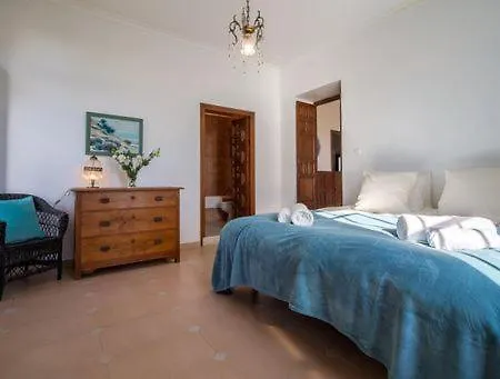 White House بيت ضيافة